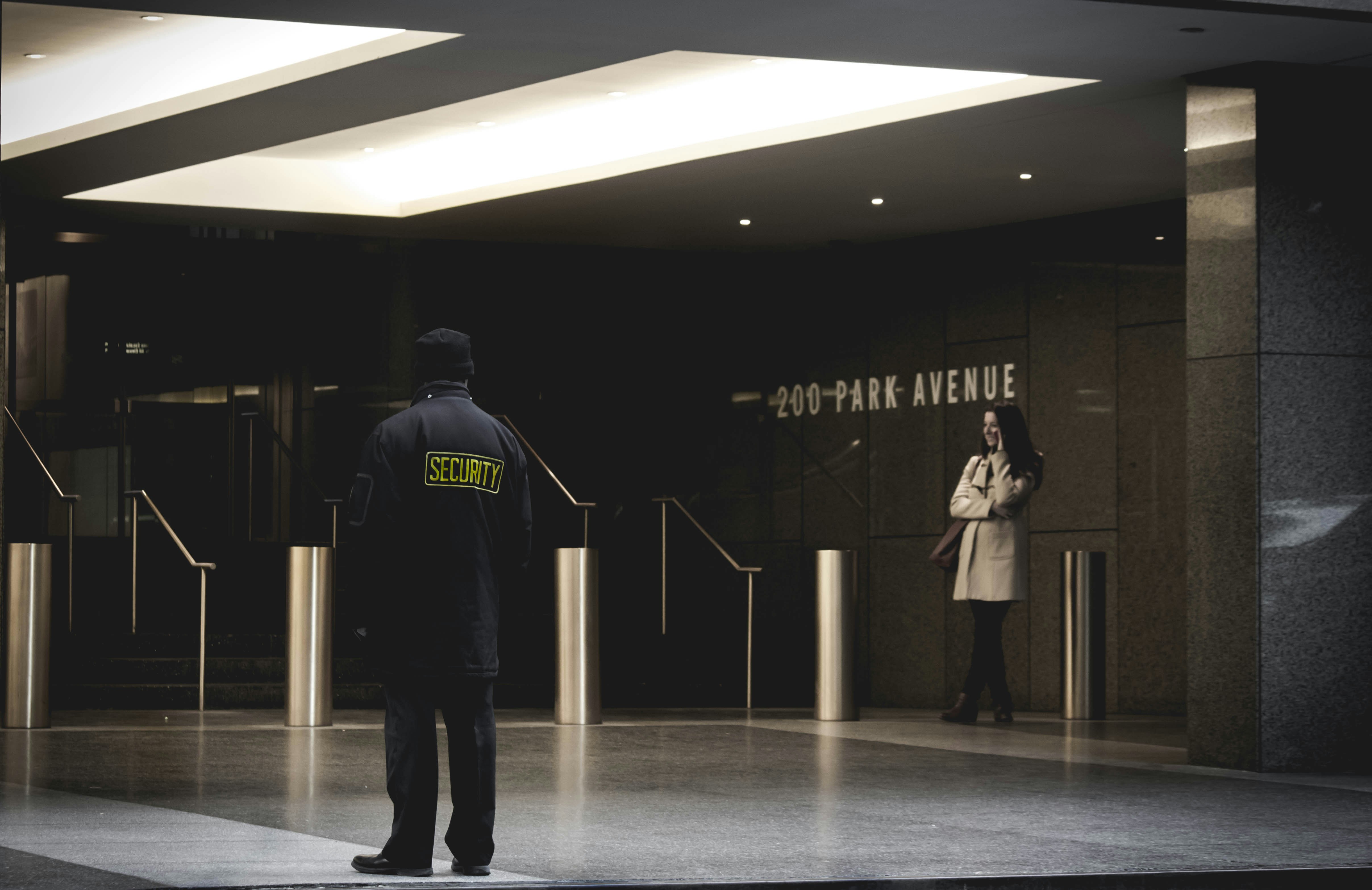Service de gardiennage et sécurité professionnelle